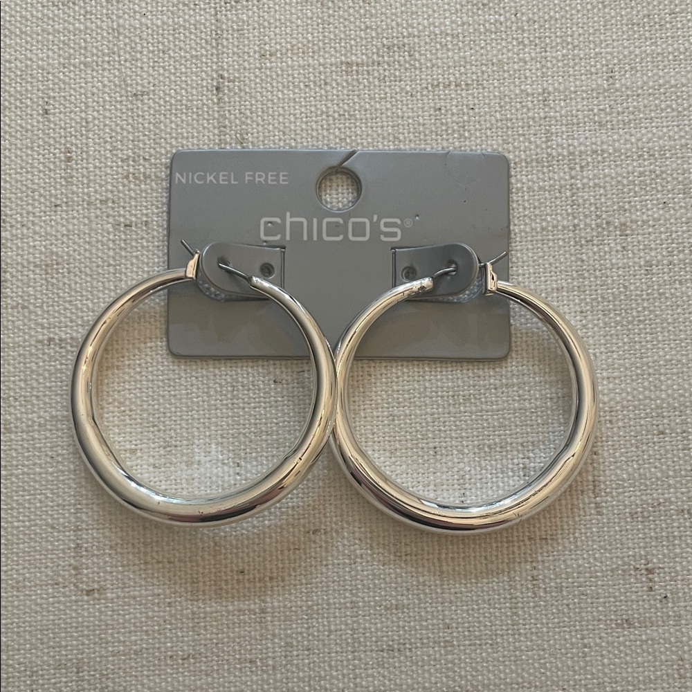 ➡️ Chico's Shiny Silver Hoop Earrings